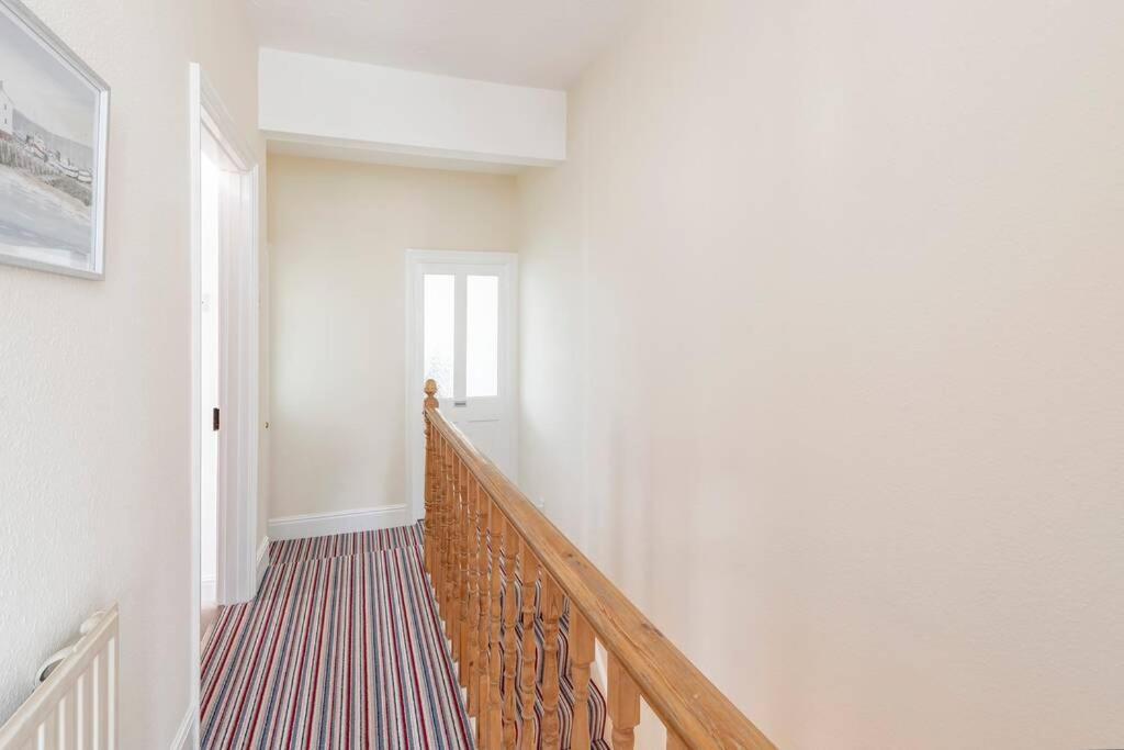 Spacious House - 2 Double Rooms - Street Parking - Garden Bath Exterior foto